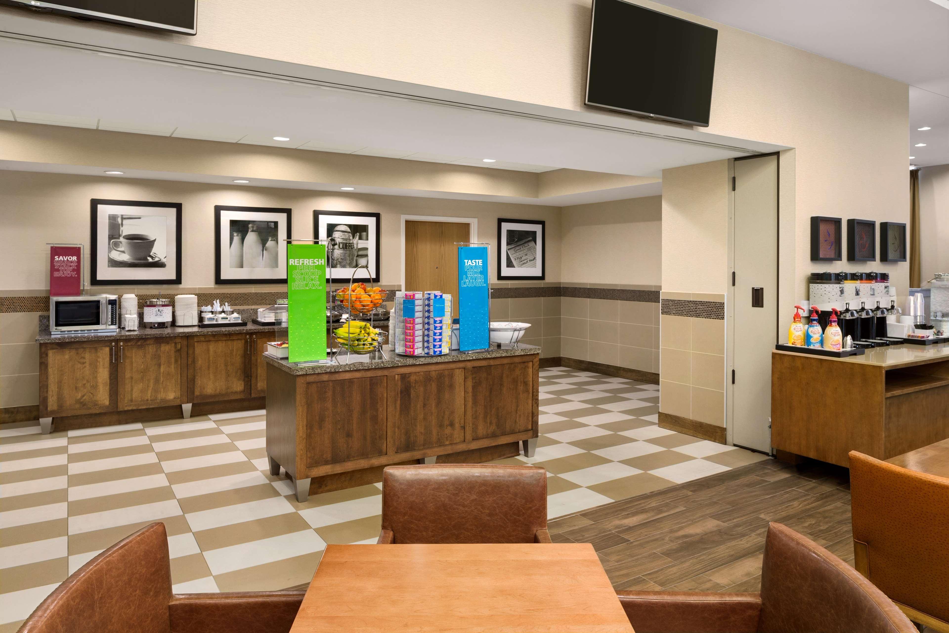 Hampton Inn And Suites Clayton/St. Louis-Galleria Area מראה חיצוני תמונה