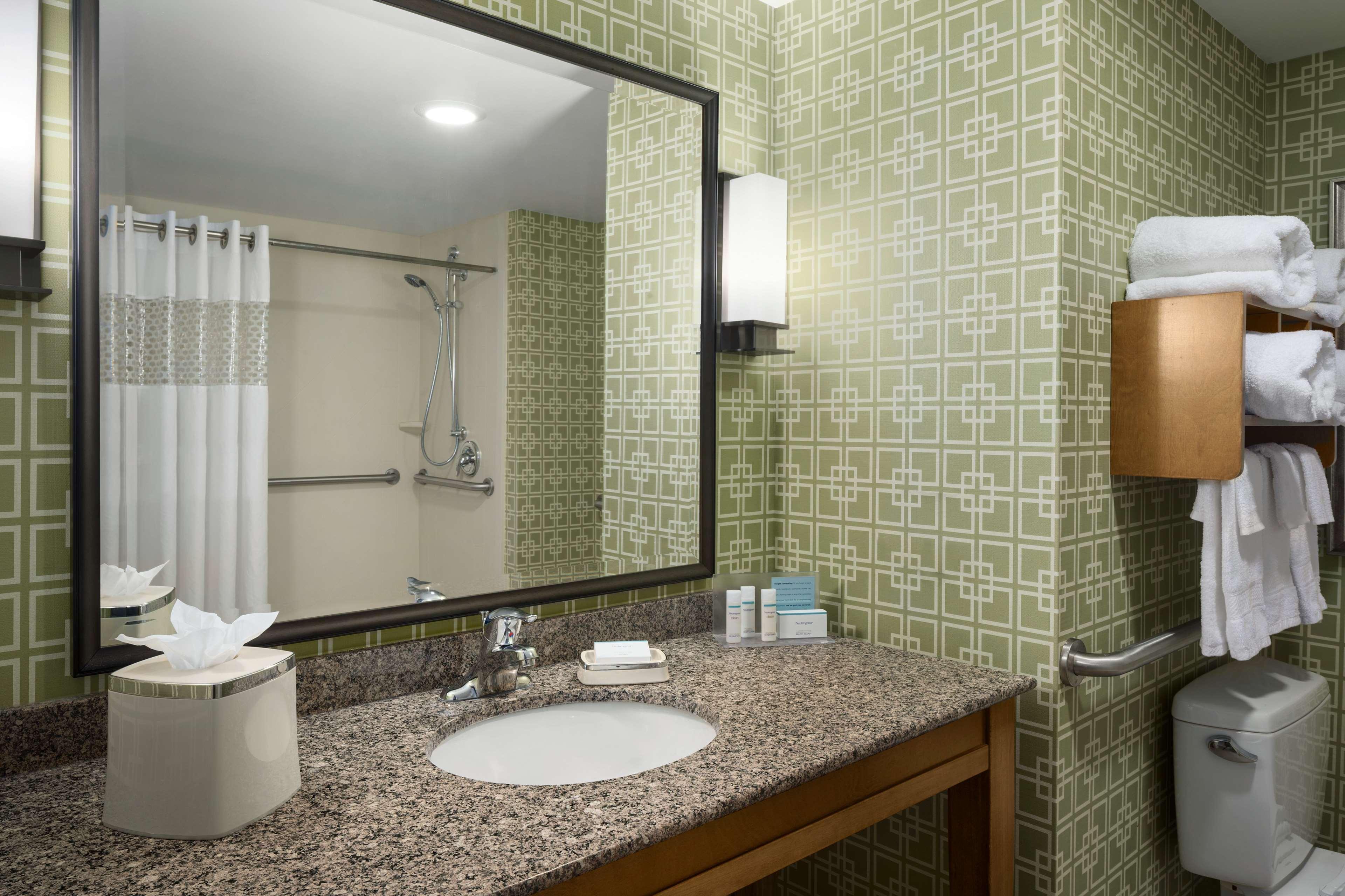 Hampton Inn And Suites Clayton/St. Louis-Galleria Area מראה חיצוני תמונה