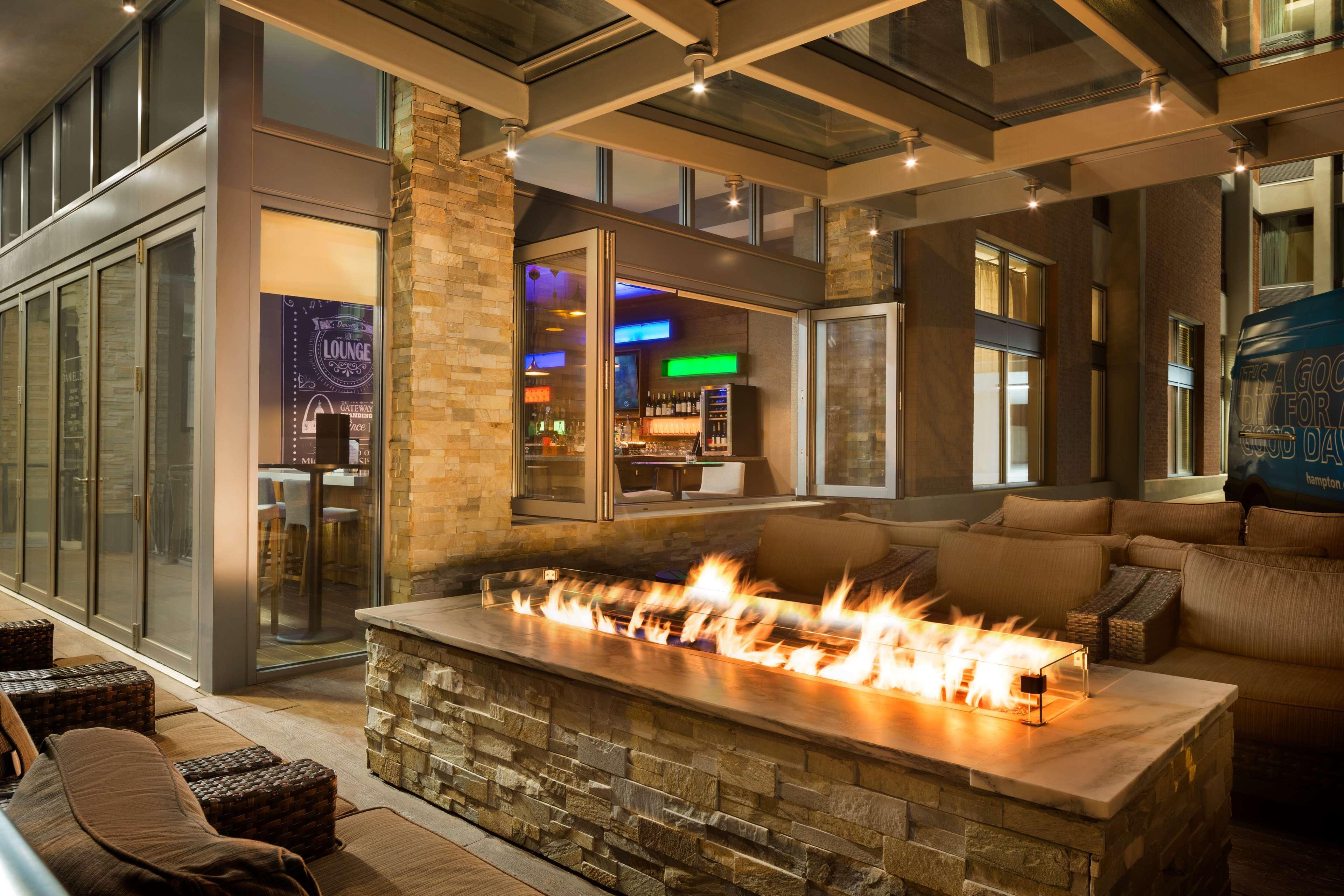 Hampton Inn And Suites Clayton/St. Louis-Galleria Area מראה חיצוני תמונה