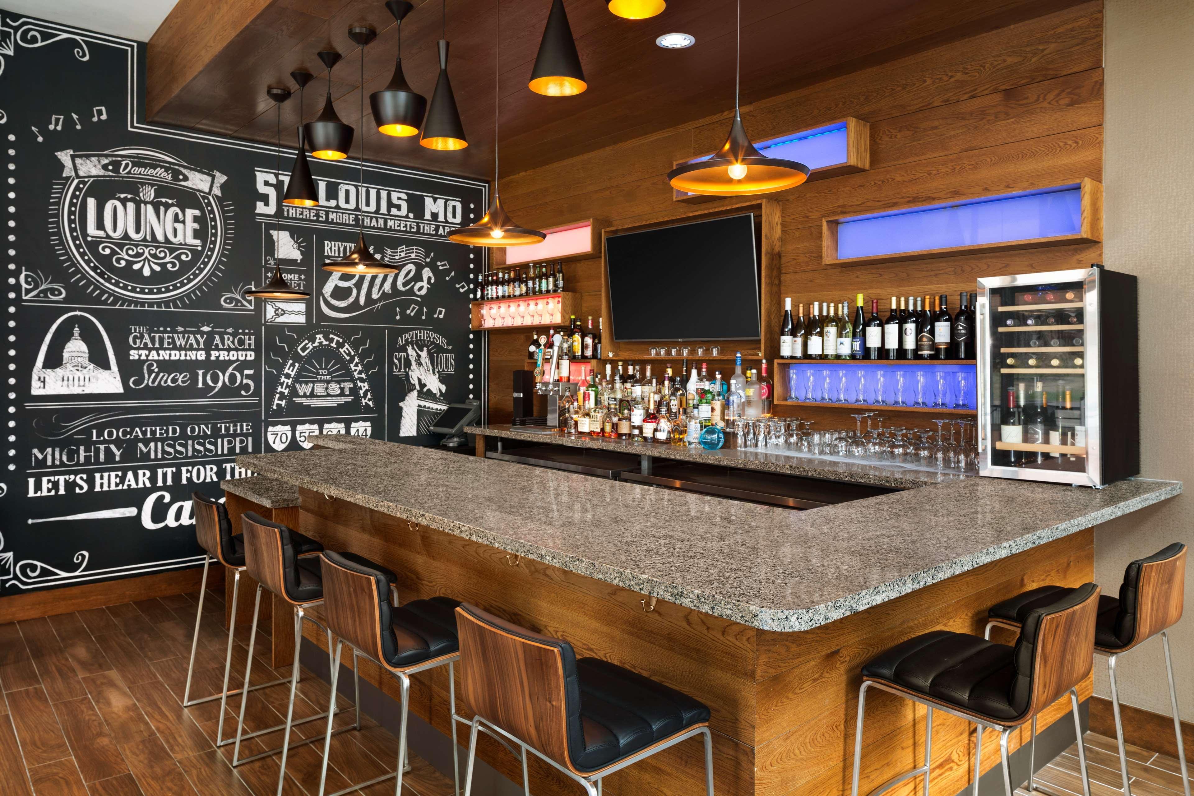 Hampton Inn And Suites Clayton/St. Louis-Galleria Area מראה חיצוני תמונה