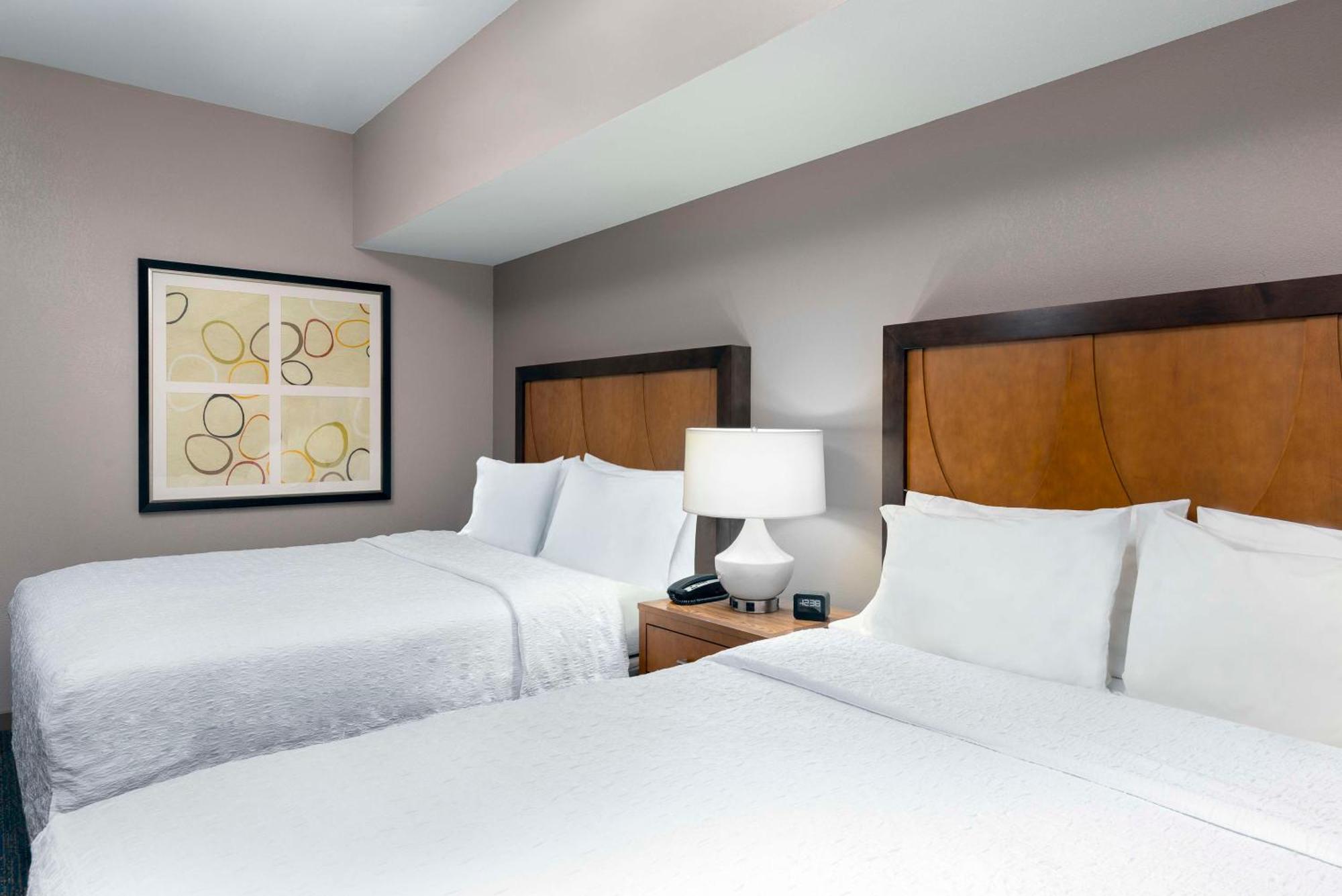 Hampton Inn And Suites Clayton/St. Louis-Galleria Area מראה חיצוני תמונה